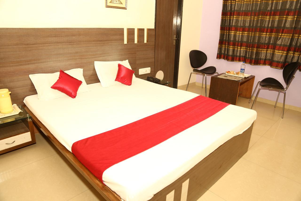 Hotel Kunal Abu Road Exterior photo
